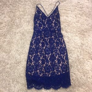 Lace midi dress